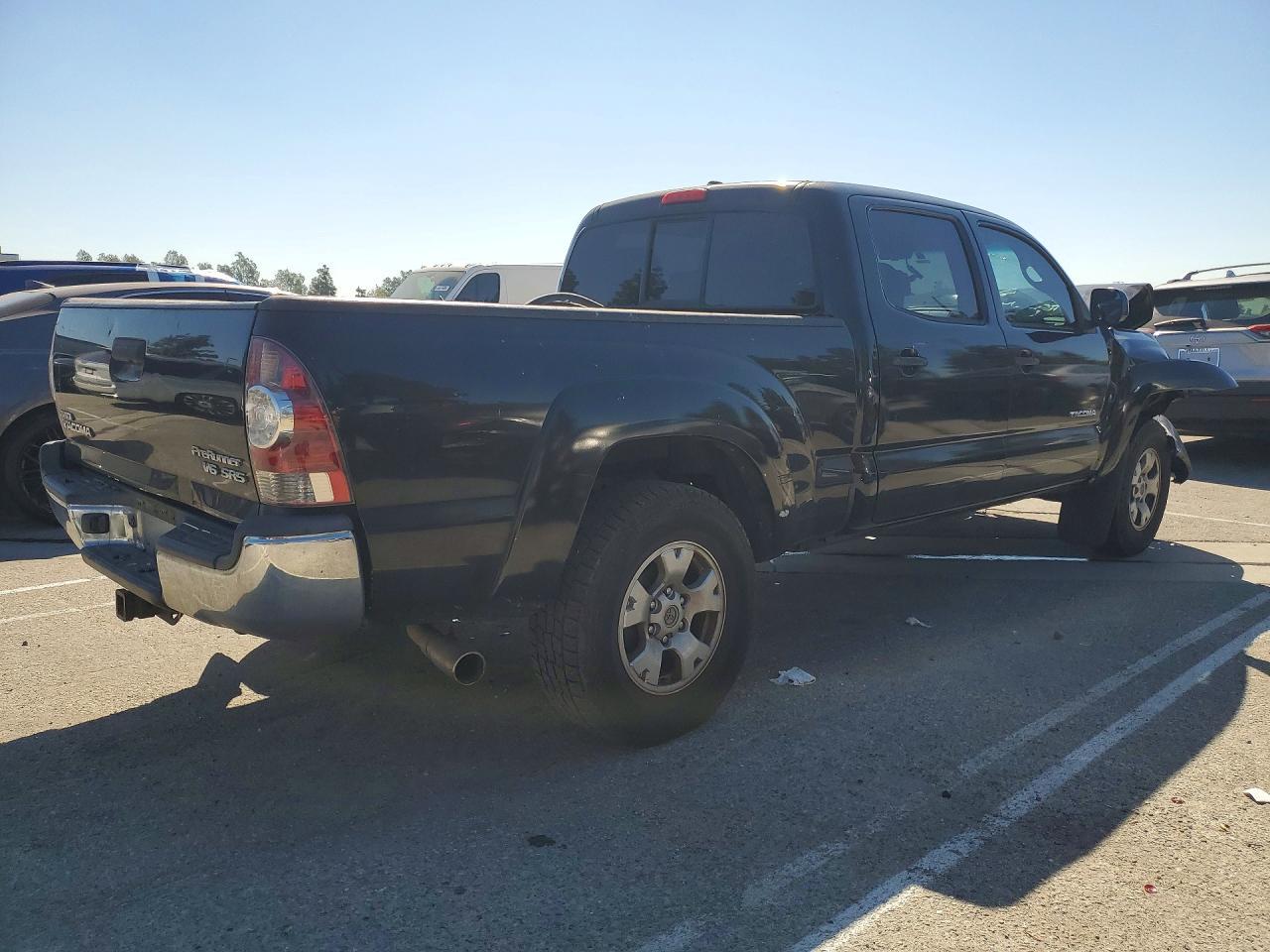 2010 Toyota Tacoma Double Cab Prerunner Long Bed - Image 3