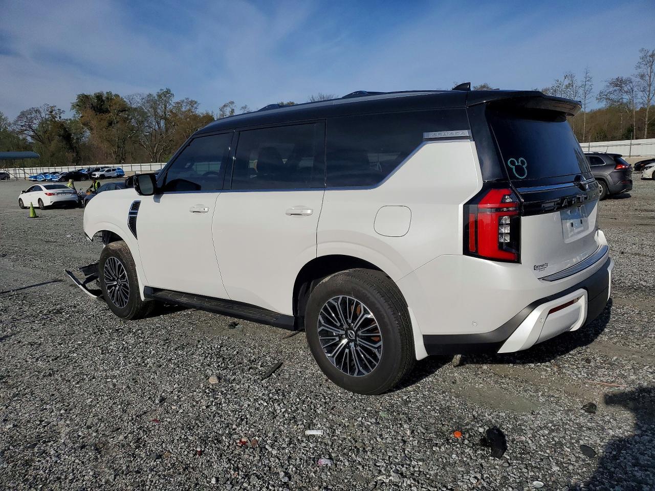 2025 Nissan Armada Platinum - Фото 2