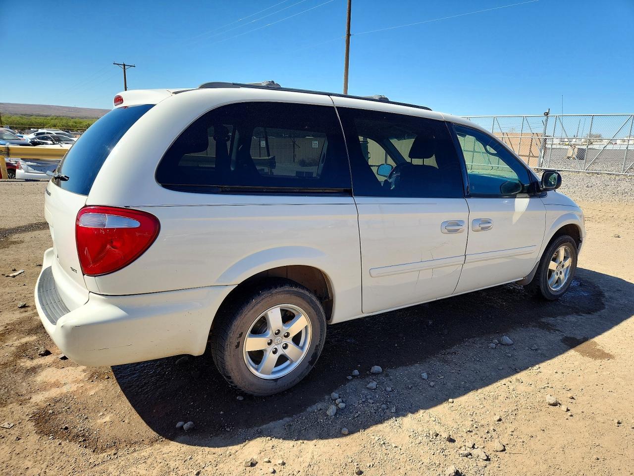 2007 Dodge Grand Caravan Sxt - Image 3