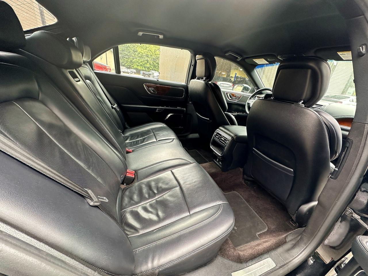 2018 Lincoln Continental - Фото 6