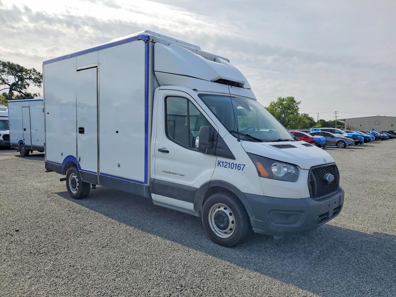 2021 Ford Transit Delivery Van - Фото 4