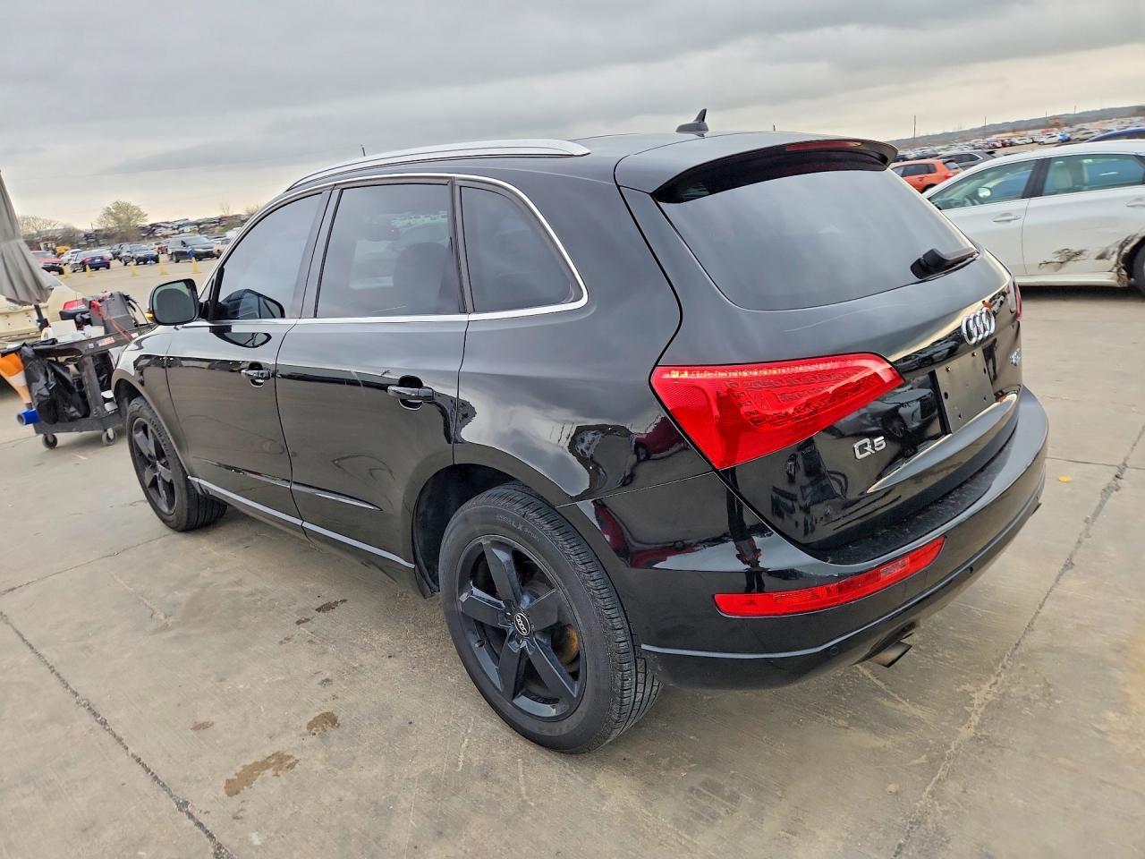 2011 Audi Q5 Premium Plus - Фото 2