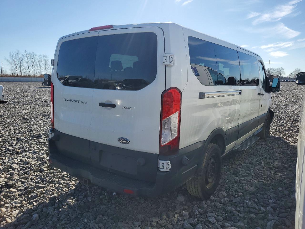 2015 Ford Transit T-350 - Image 3
