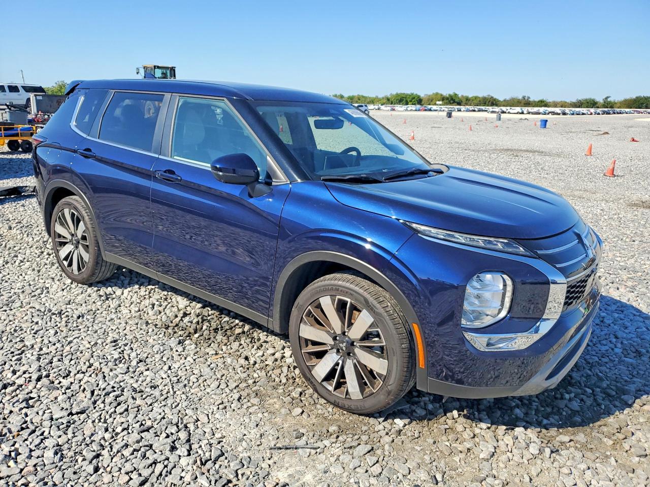 2025 Mitsubishi Outlander Se - Image 4