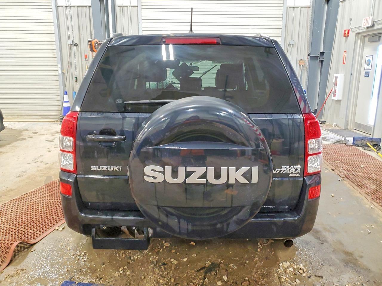 2008 Suzuki Grand Vitara Luxury - Image 6