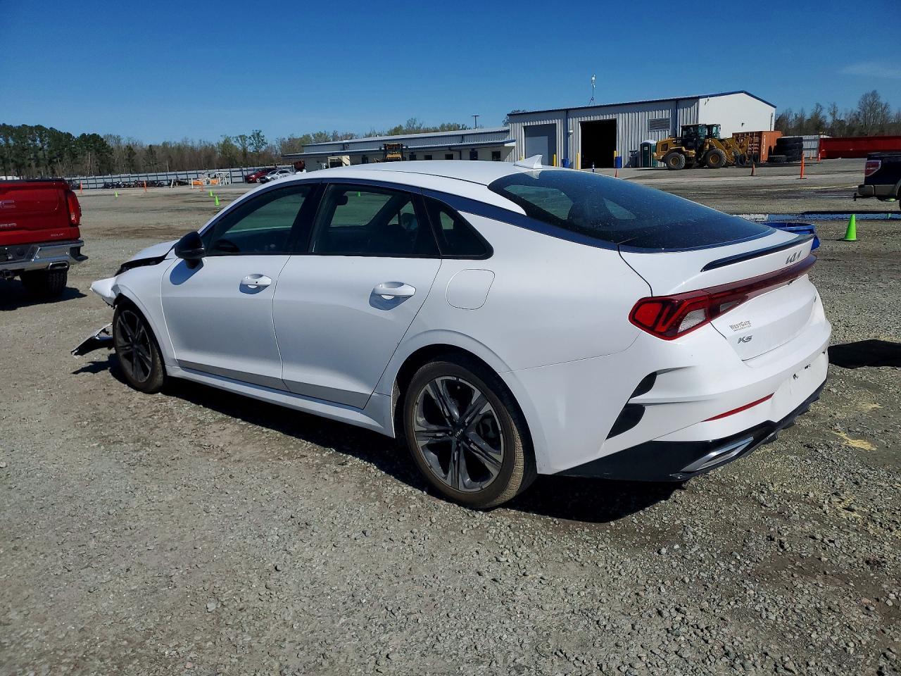 2022 Kia K5 Gt-Line - Фото 2