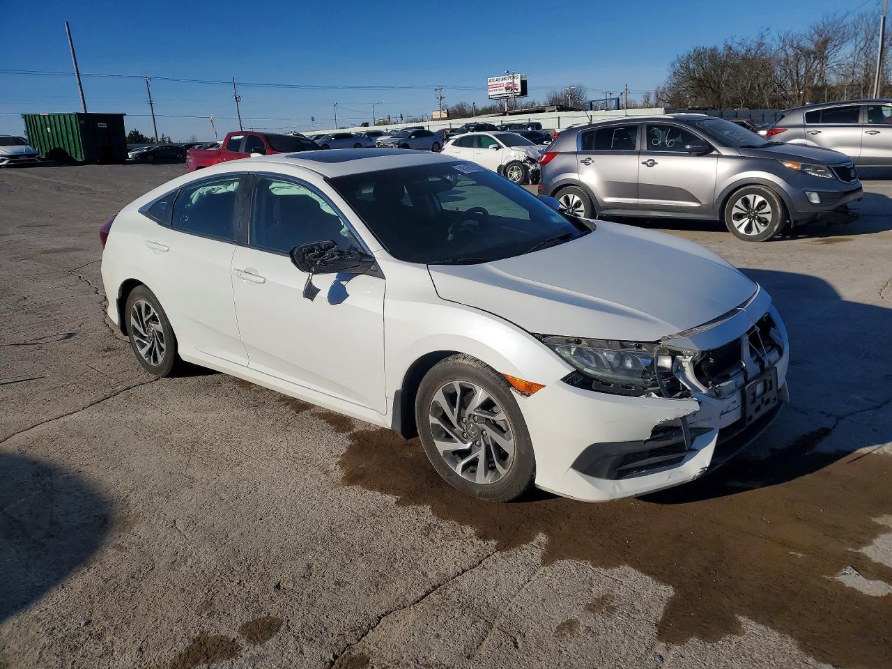 2018 Honda Civic Ex - Image 4