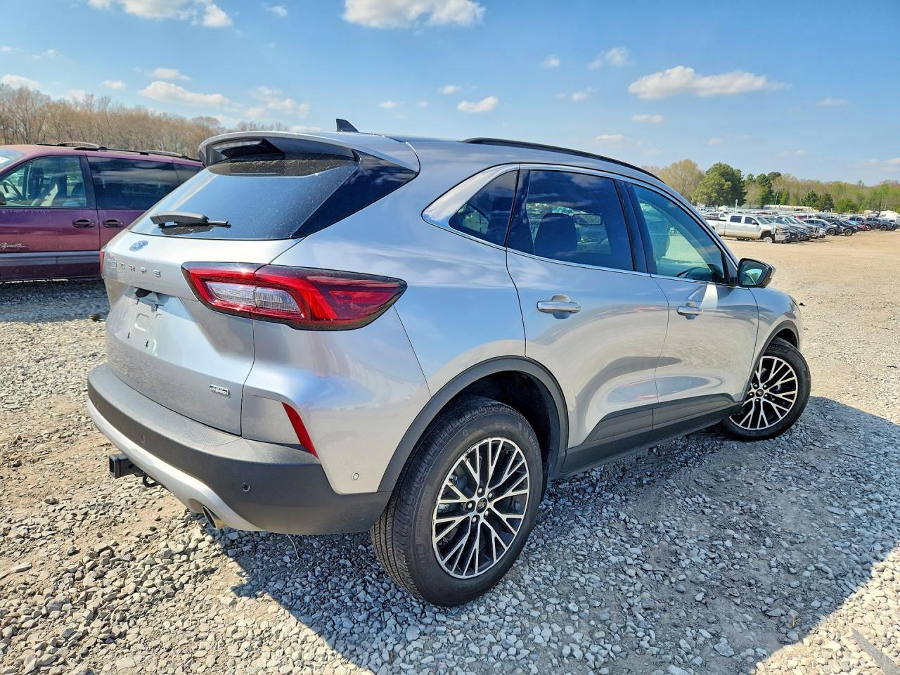 2024 Ford Escape - Фото 3