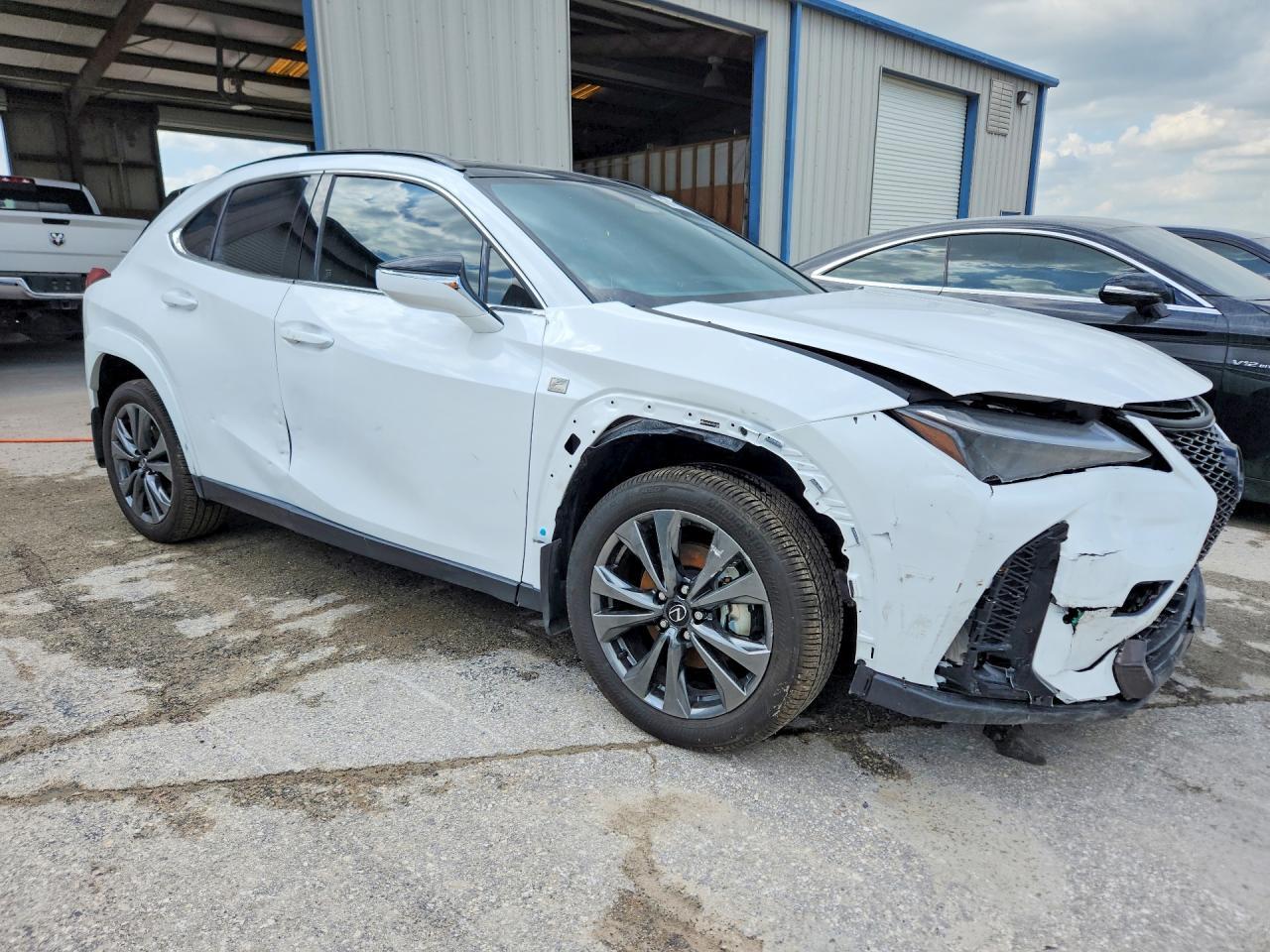 2025 Lexus Ux 300H Base - Фото 4