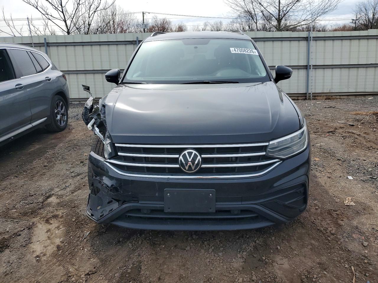 2022 Volkswagen Tiguan S - Фото 5