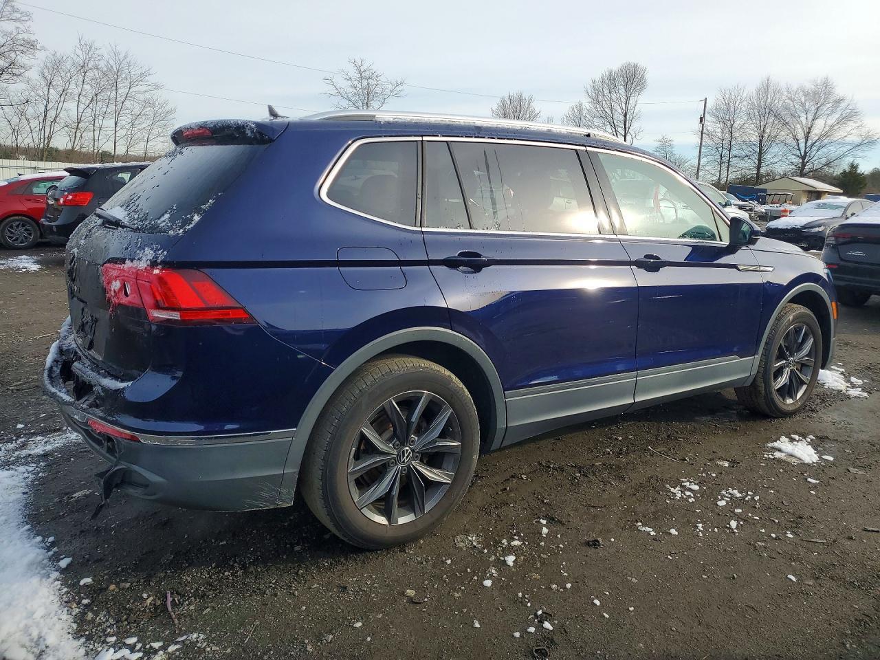 2023 Volkswagen Tiguan Se - Фото 3