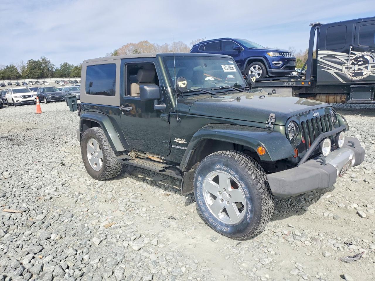 2010 Jeep Wrangler Sahara - Image 4