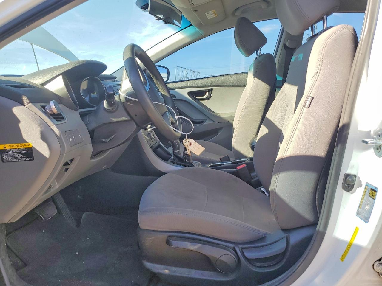 2015 Hyundai Elantra Se - Фото 7
