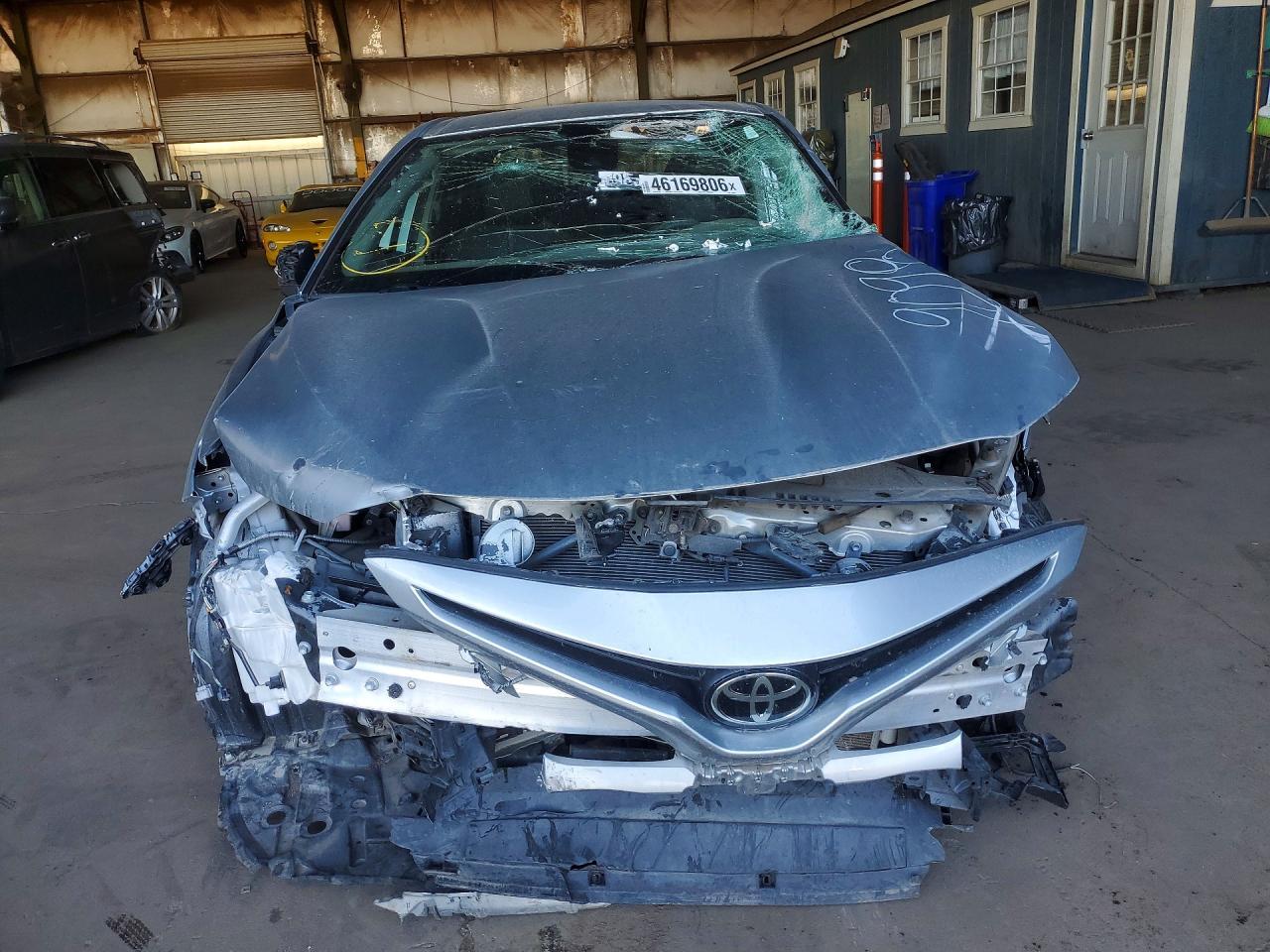 2022 Toyota Camry Se - Фото 5