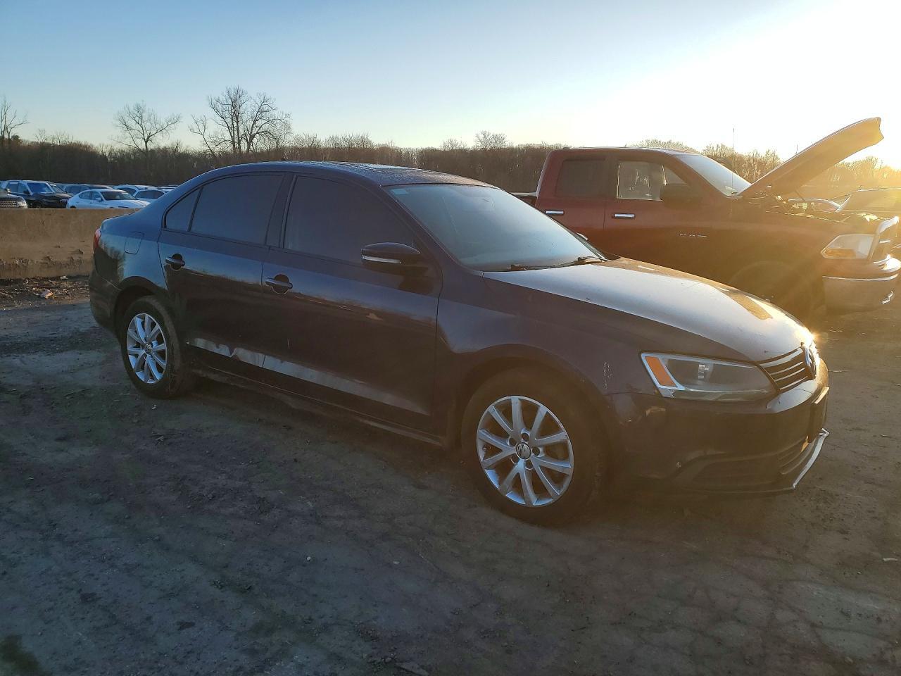 2011 Volkswagen Jetta Se - Image 4