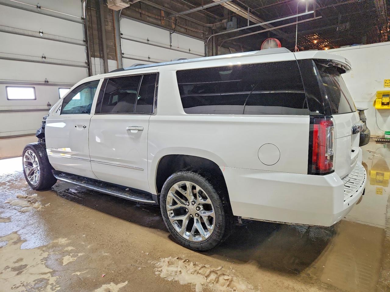 2020 GMC Yukon Xl Denali - Фото 2