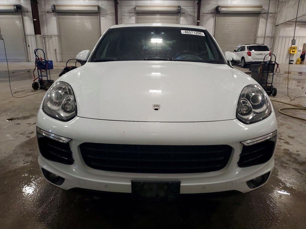 2015 Porsche Cayenne S - Image 5