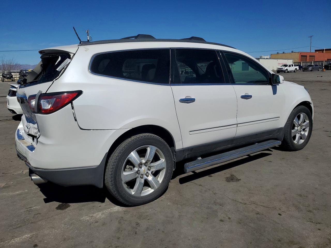 2016 Chevrolet Traverse Ltz - Image 3