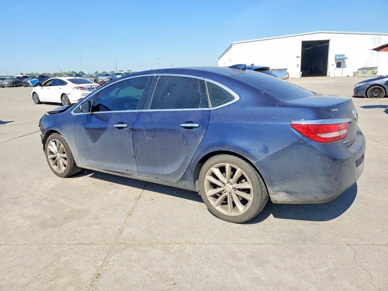 2016 Buick Verano - Фото 2