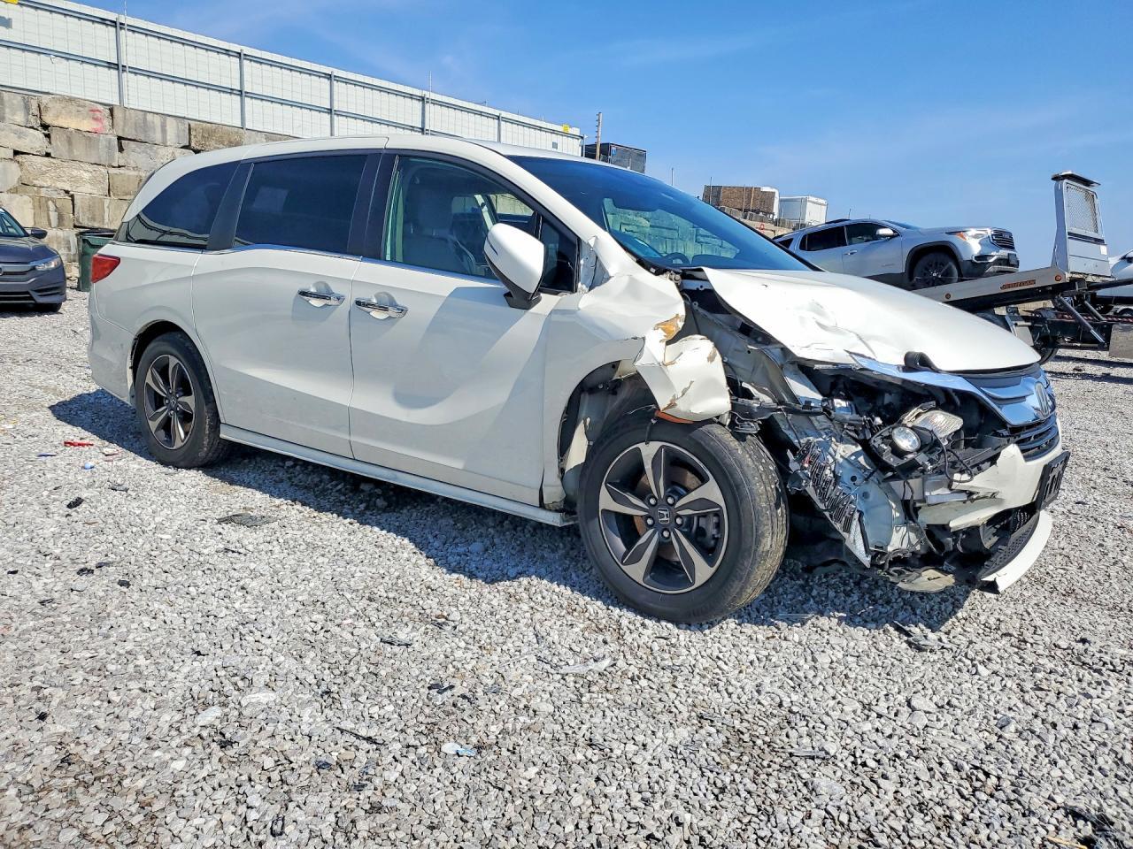 2019 Honda Odyssey Touring - Фото 4