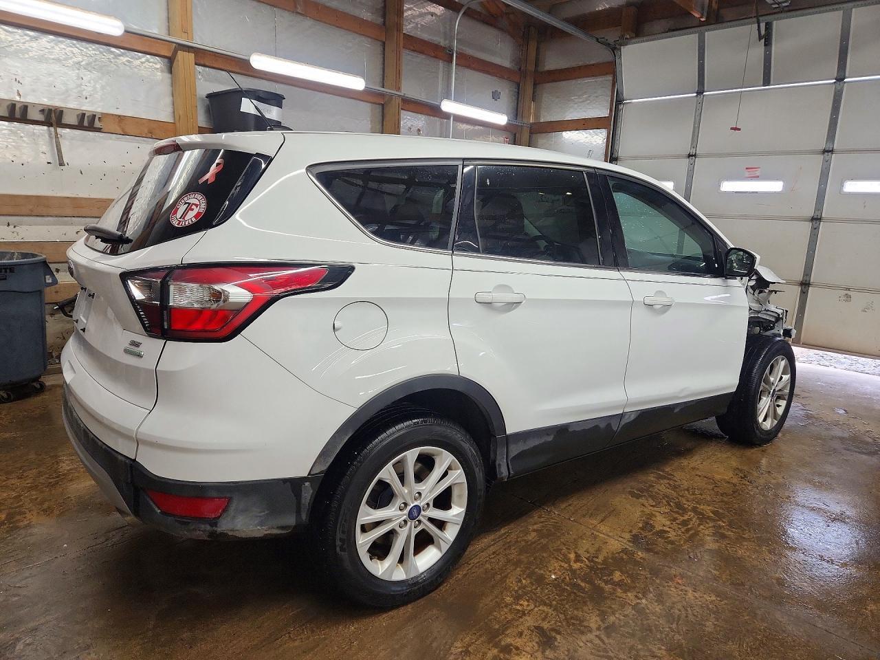 2017 Ford Escape Se - Фото 3