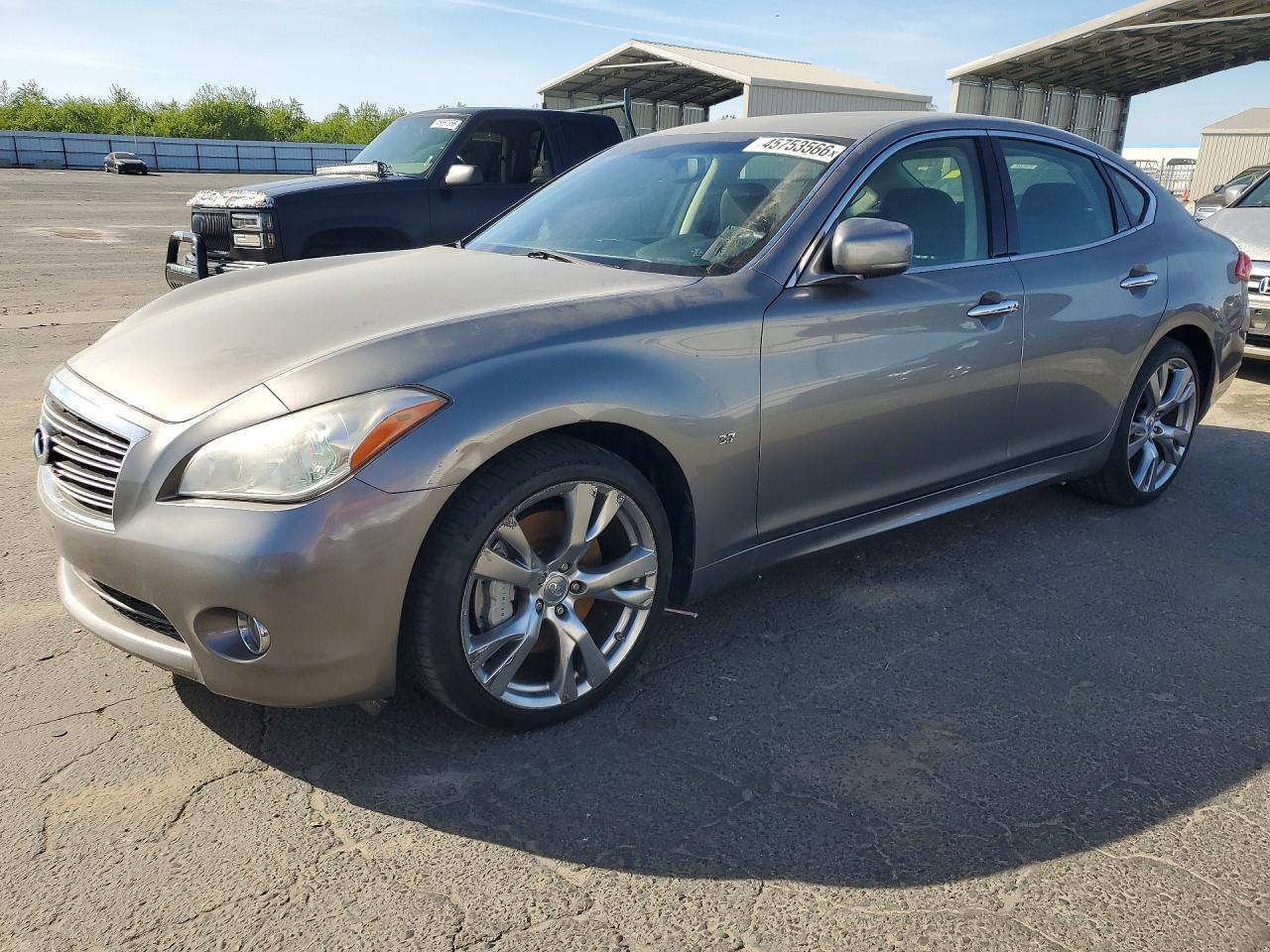 2014 Infiniti Q70 3.7