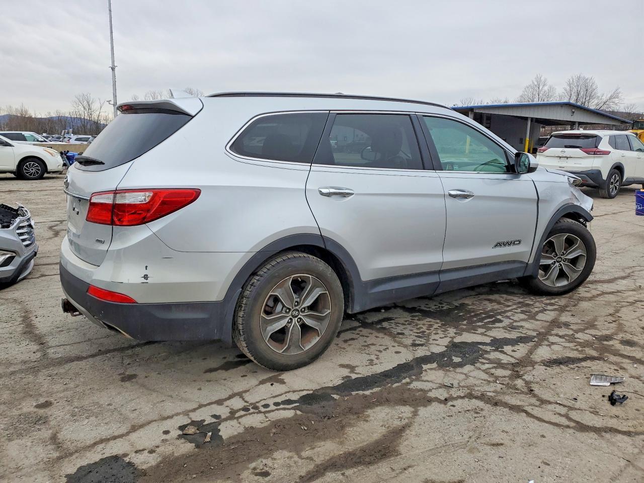 2016 Hyundai Santa Fe Se - Фото 3