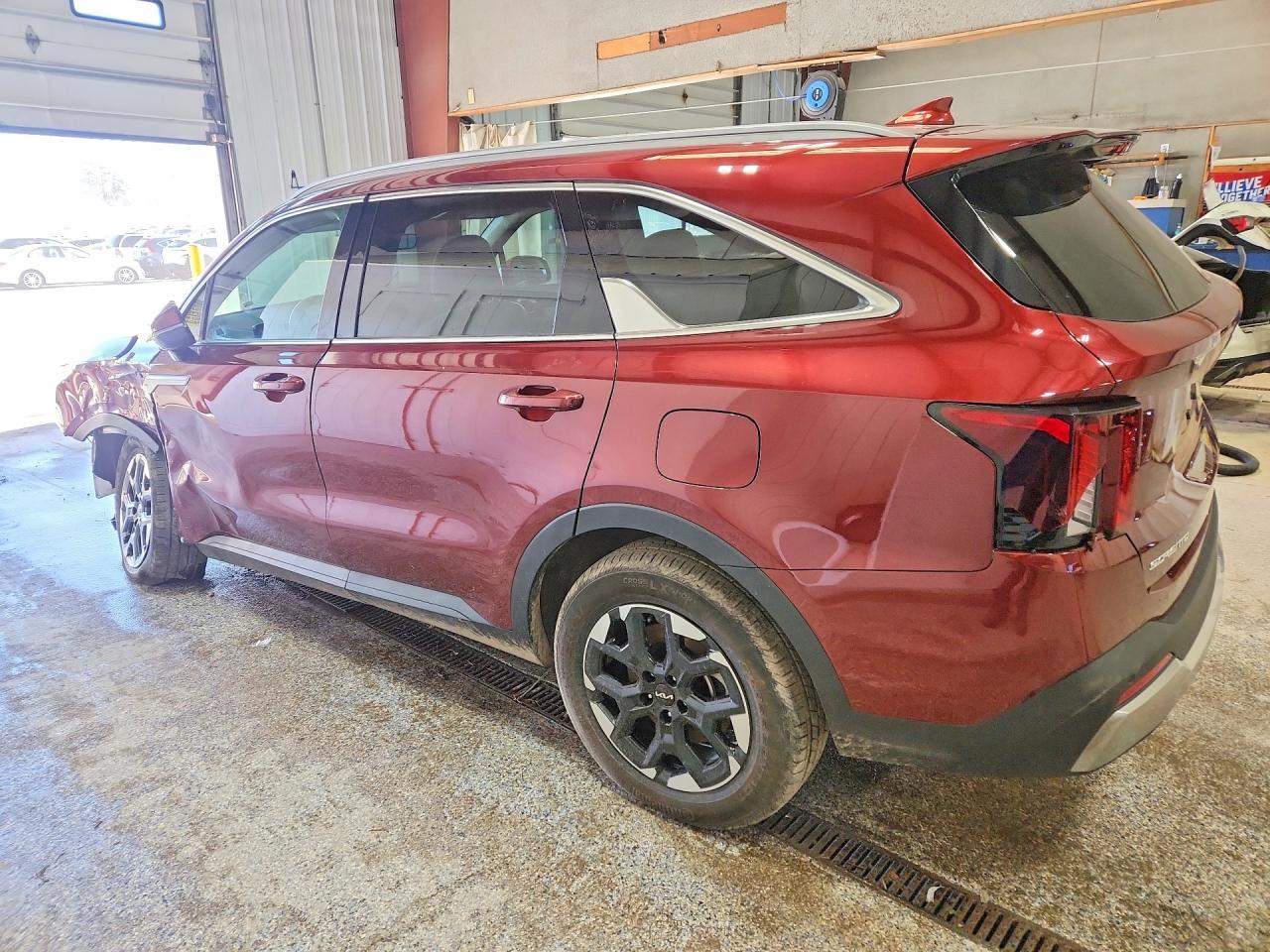 2024 Kia Sorento S - Фото 2