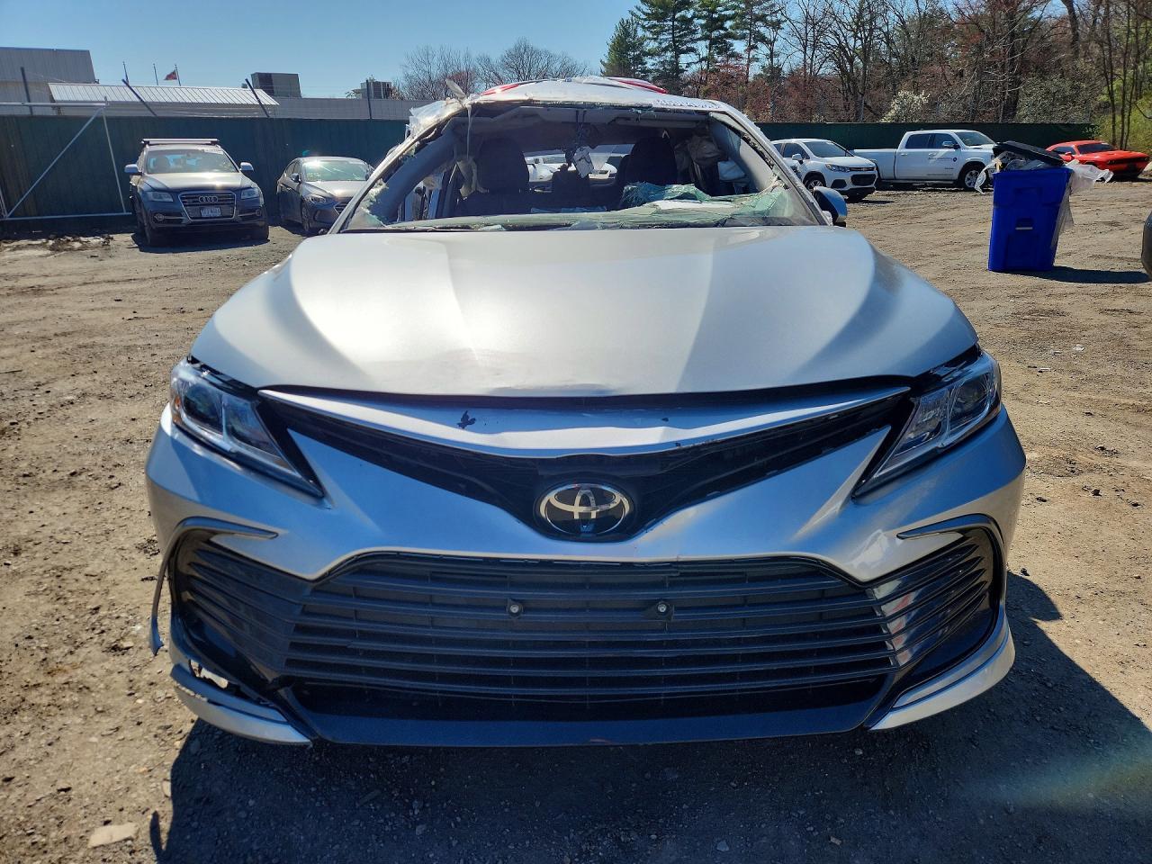 2022 Toyota Camry Le - Image 5