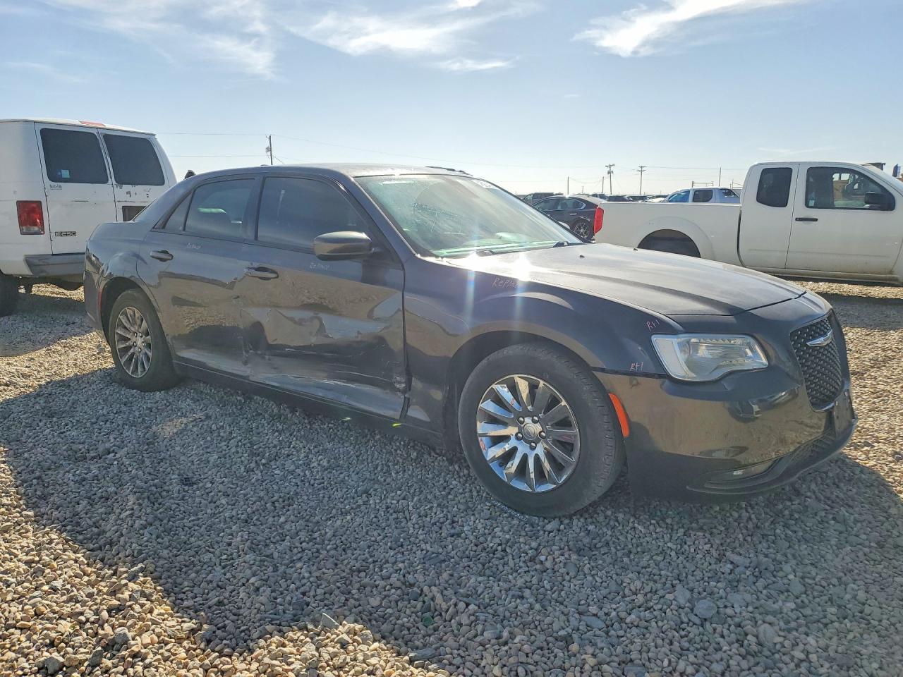 2018 Chrysler 300 S - Фото 4