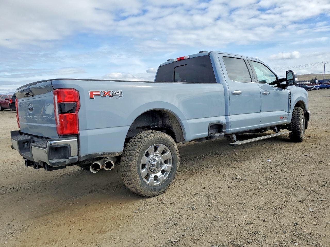 2025 Ford F350 Super Duty - Image 3