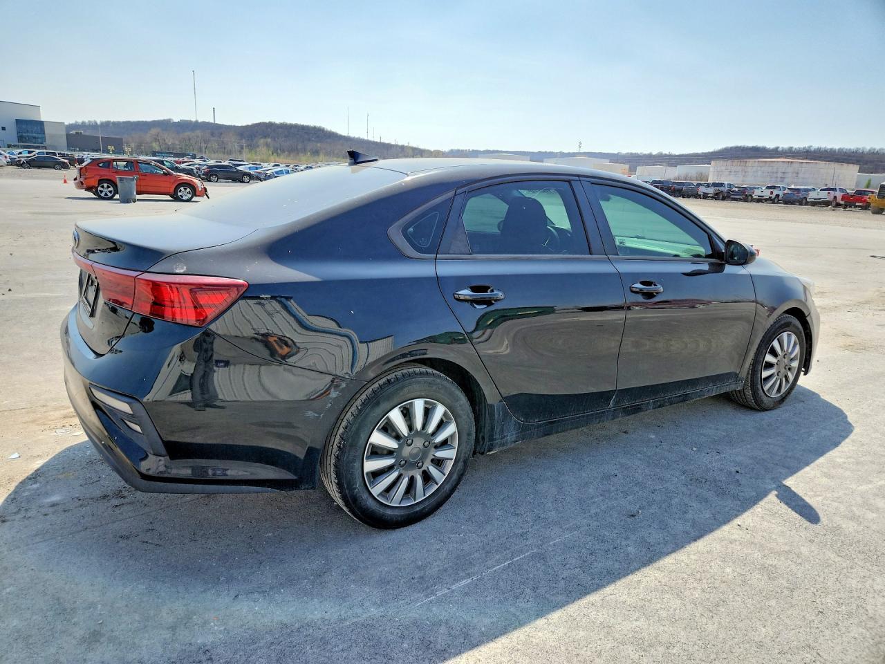 2021 Kia Forte Fe - Image 3