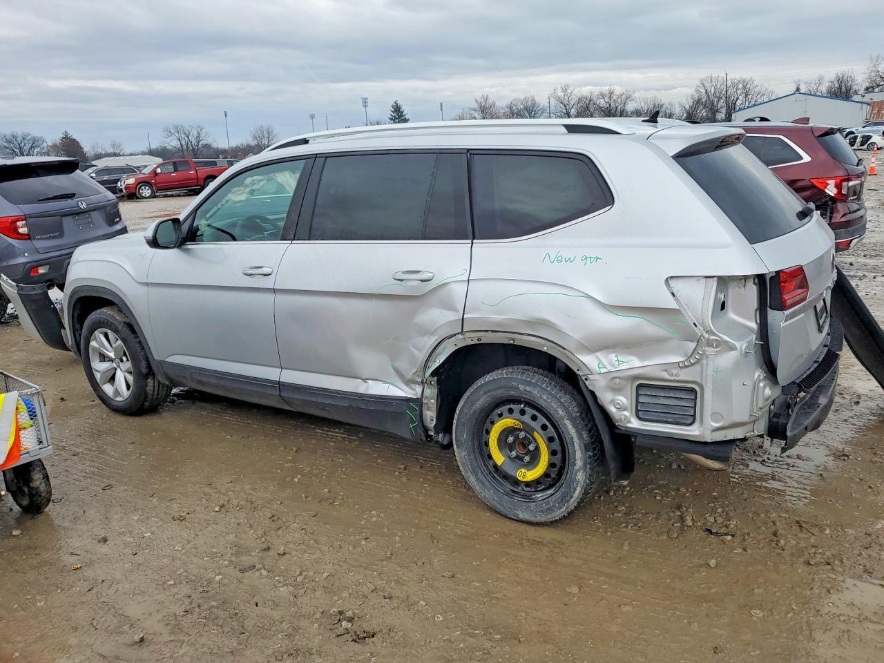 2018 Volkswagen Atlas S - Image 2