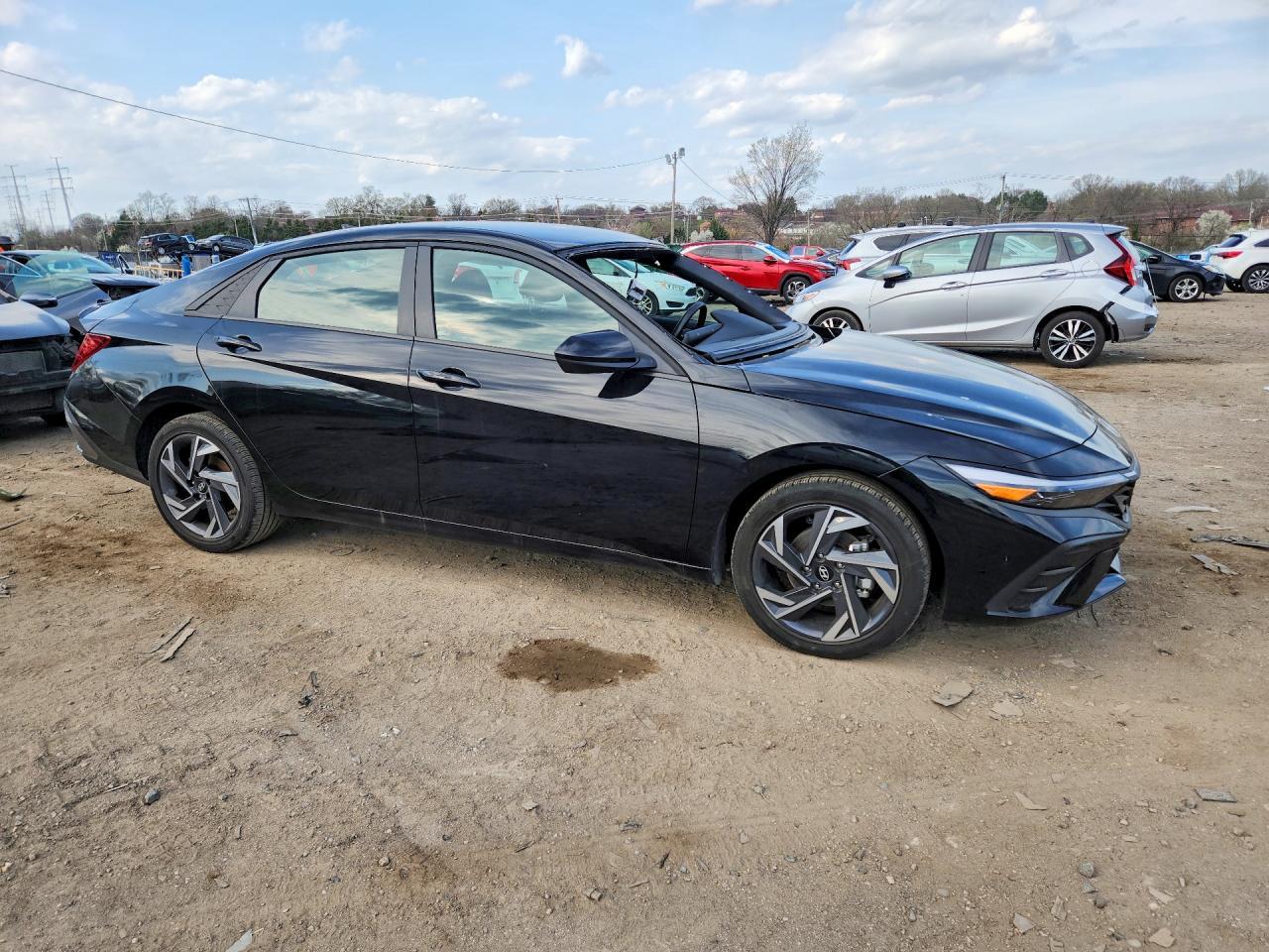 2025 Hyundai Elantra Hybrid Sel Sport - Фото 4