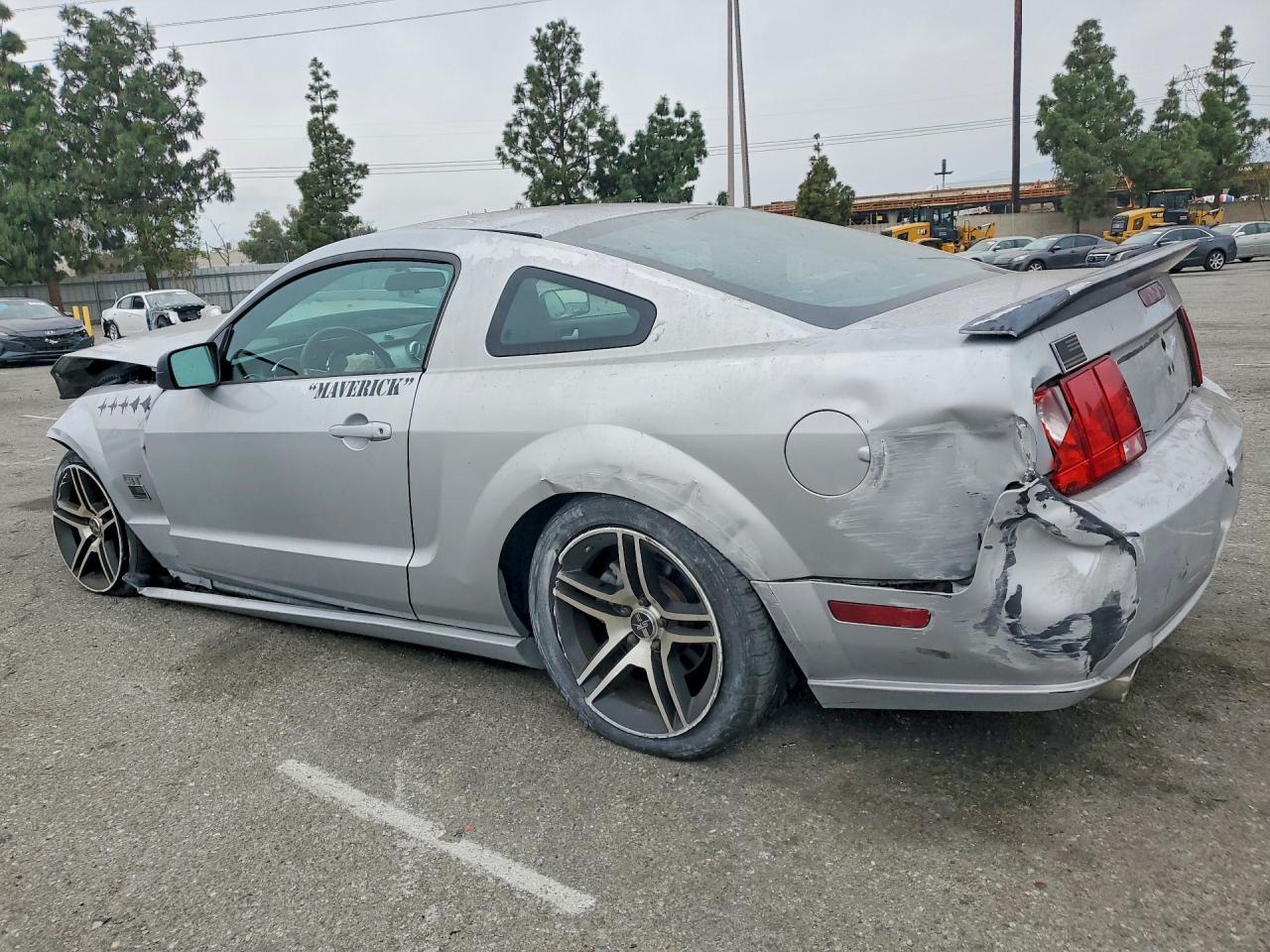 2006 Ford Mustang Gt - Фото 2