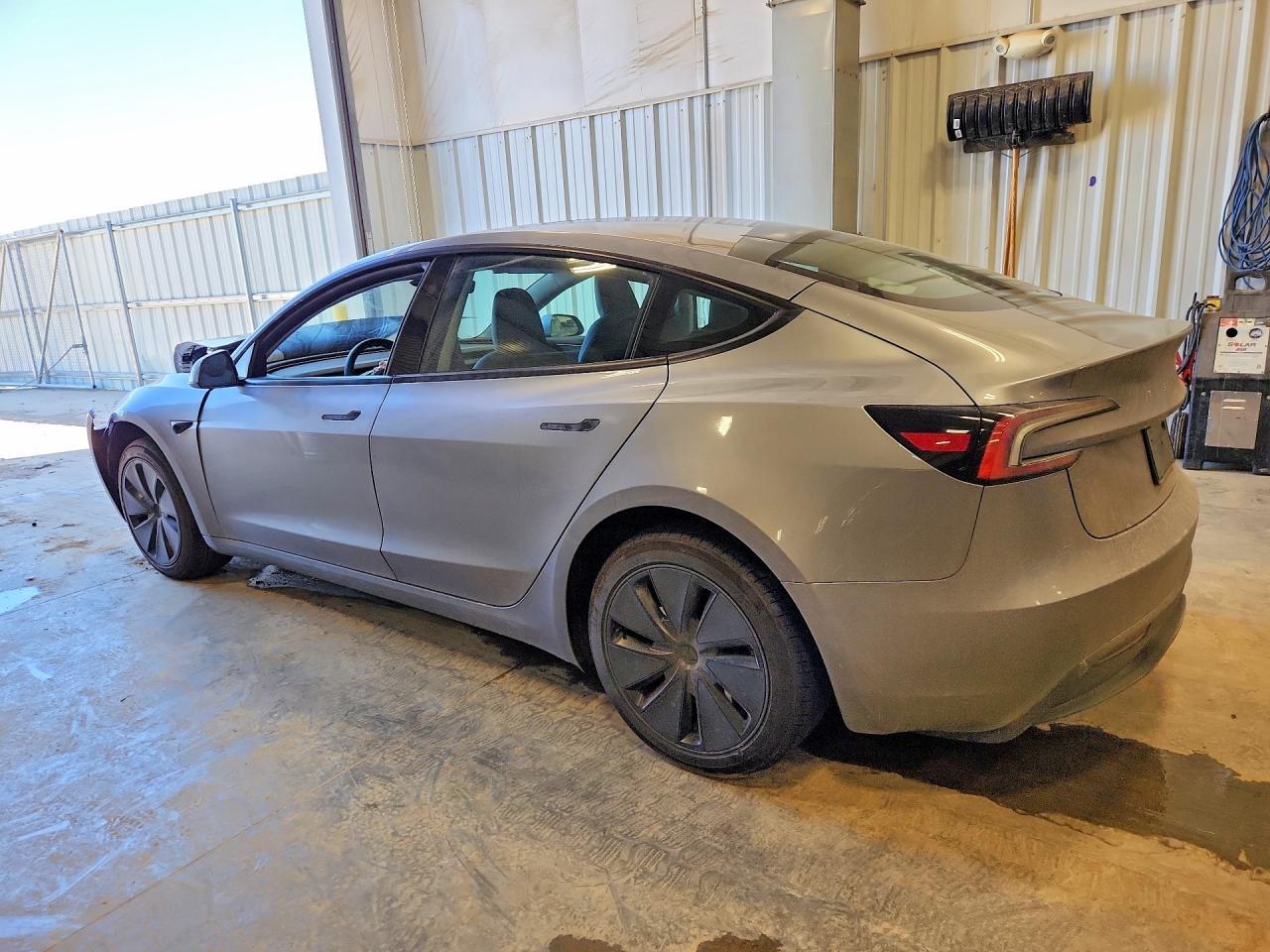 2025 Tesla Model 3 - Image 2