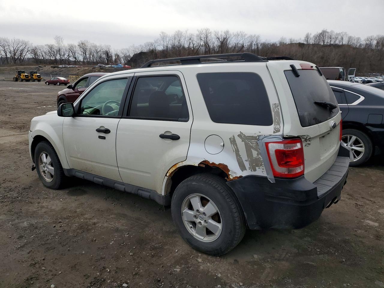 2012 Ford Escape Xlt - Фото 2