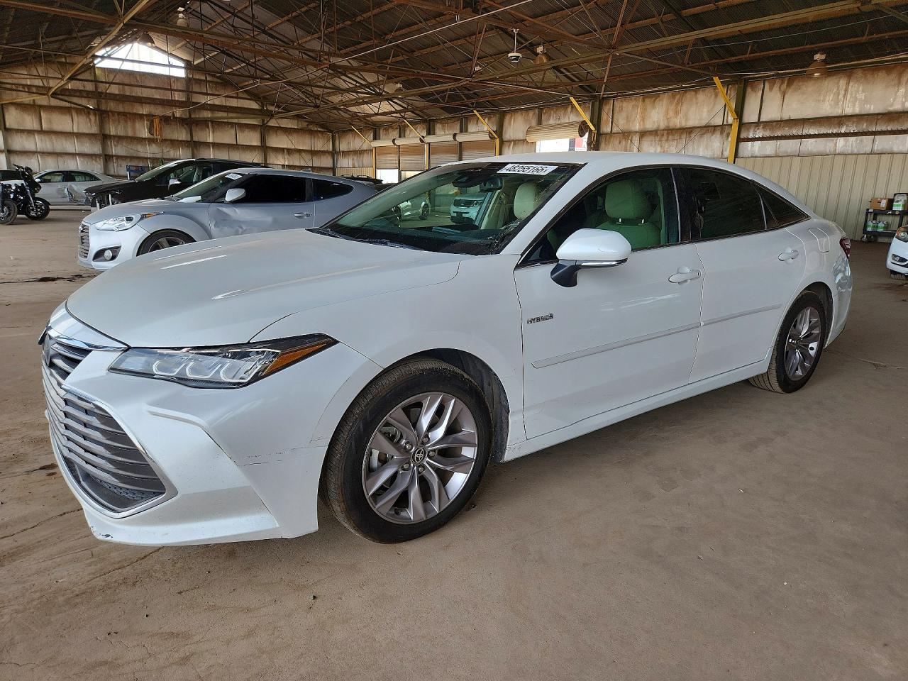 2020 Toyota Avalon Hybrid Xle