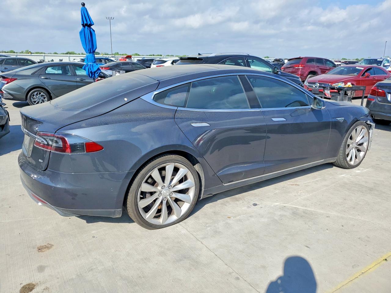 2015 Tesla Model S - Фото 3