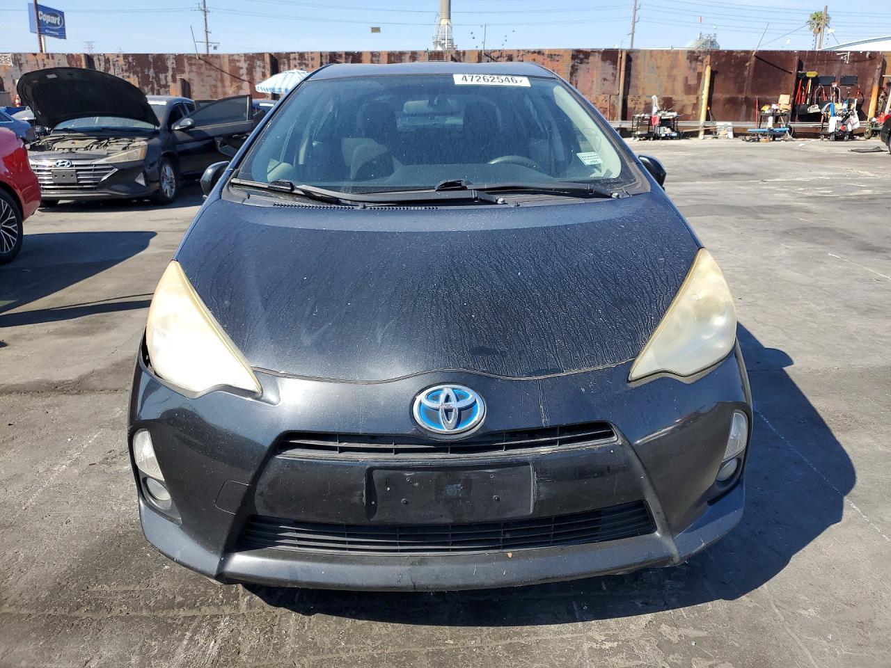 2013 Toyota Prius C Three - Image 5