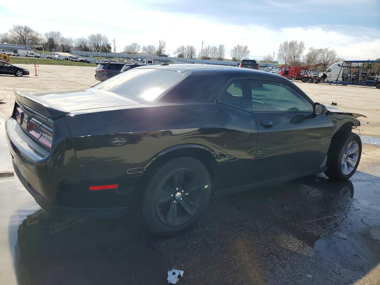 2023 Dodge Challenger Sxt - Фото 3