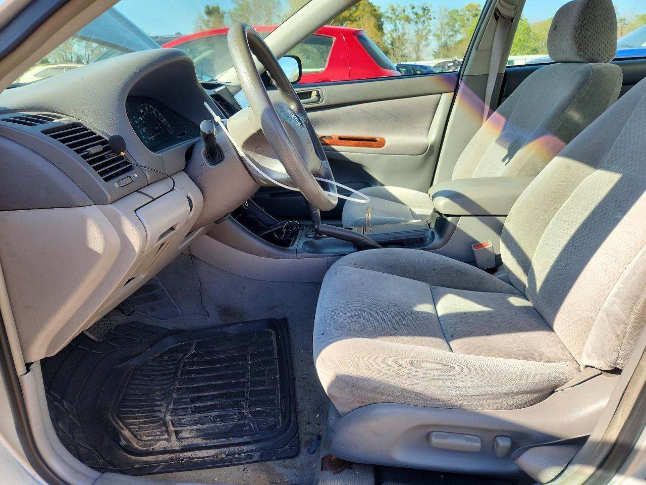 2003 Toyota Camry Le - Image 7