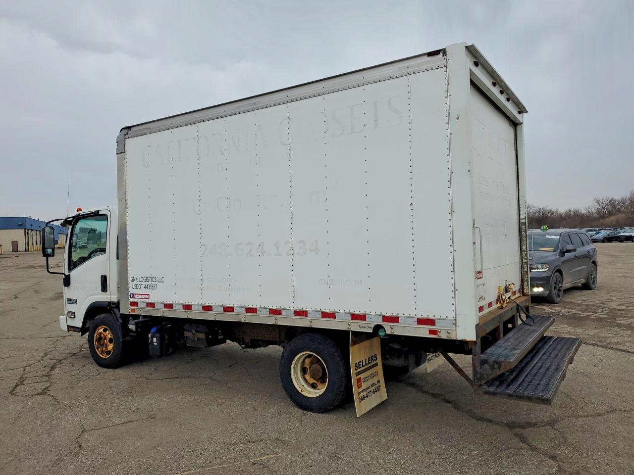 2014 Isuzu Npr Box Truck - Фото 2