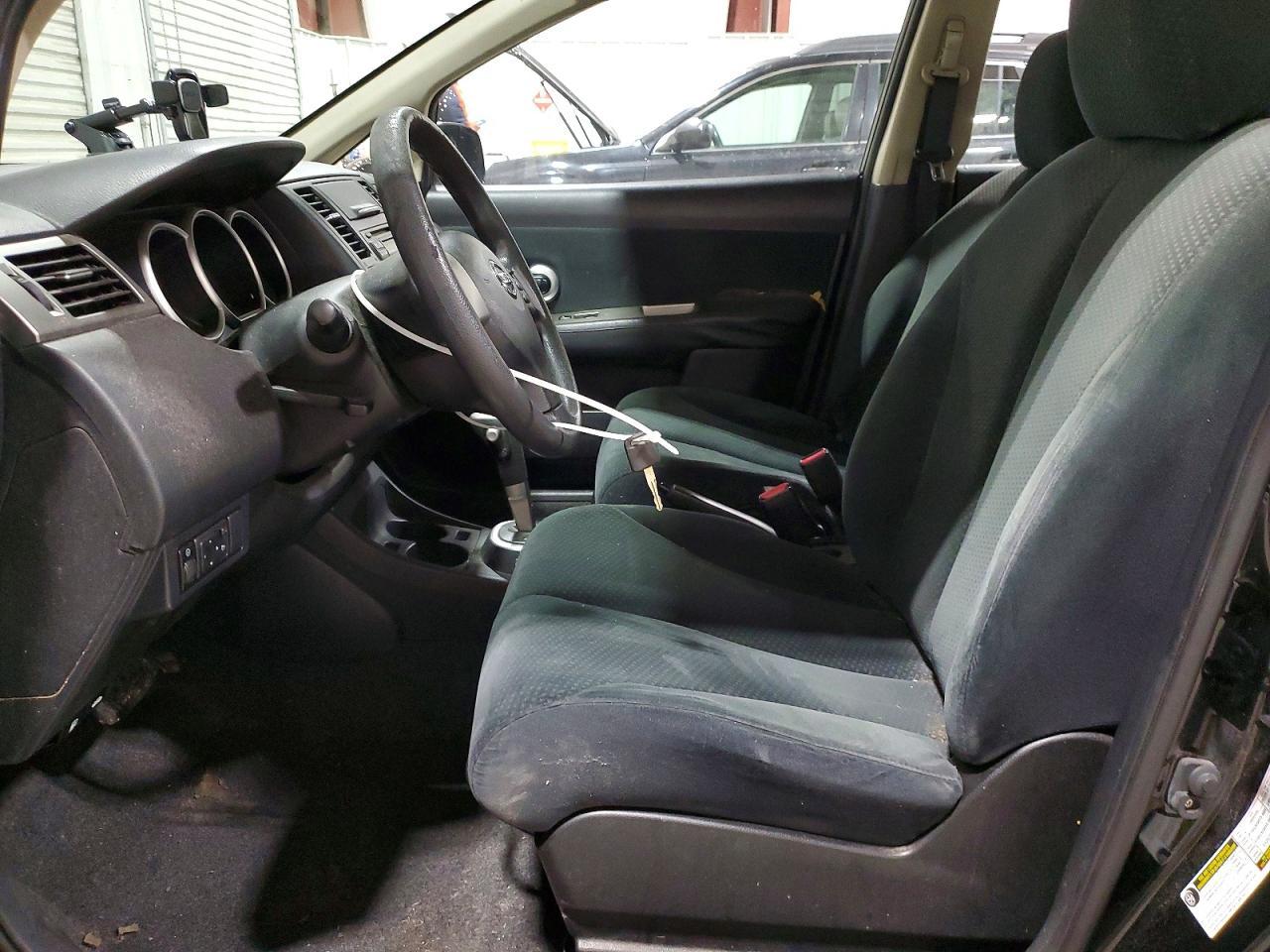 2011 Nissan Versa 1.8 S - Фото 7