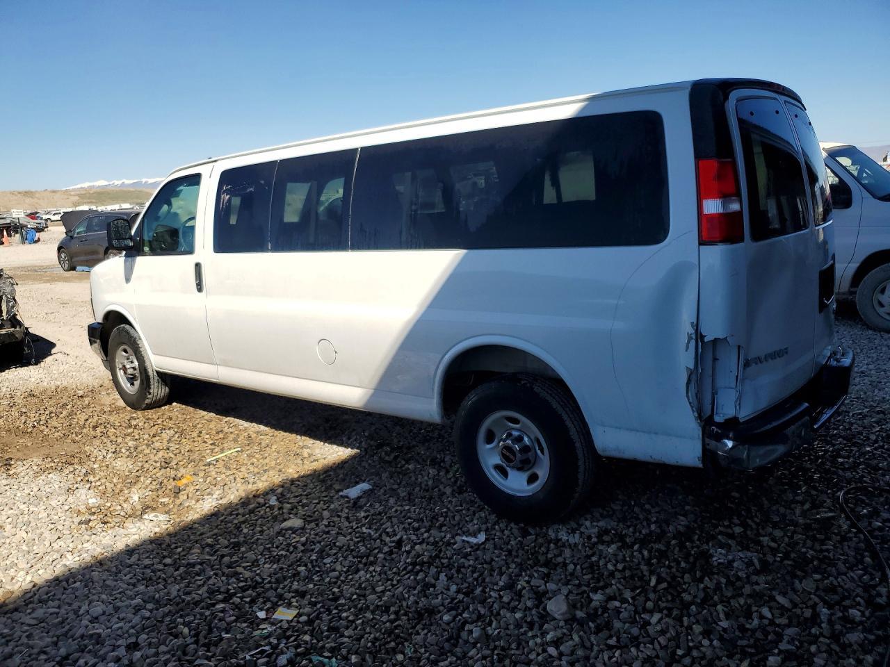 2025 GMC Savana G3500 Lt - Фото 2