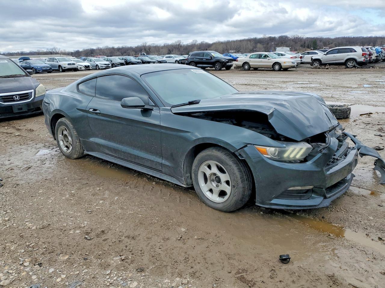 2015 Ford Mustang - Image 4