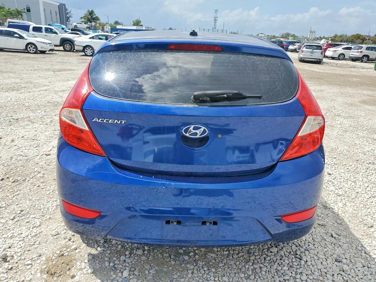 2016 Hyundai Accent Se - Image 6