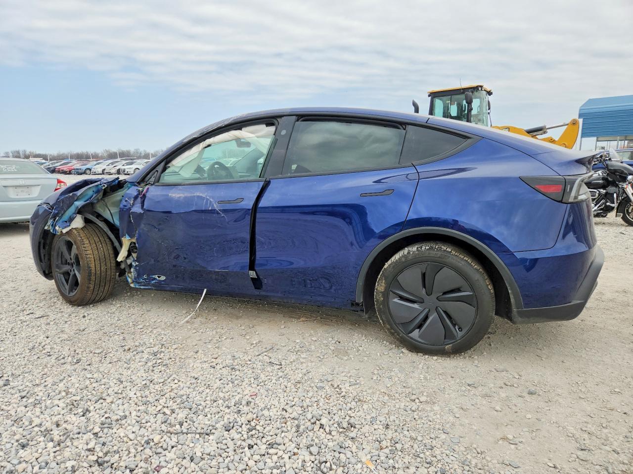 2026 Tesla Model Y - Image 2