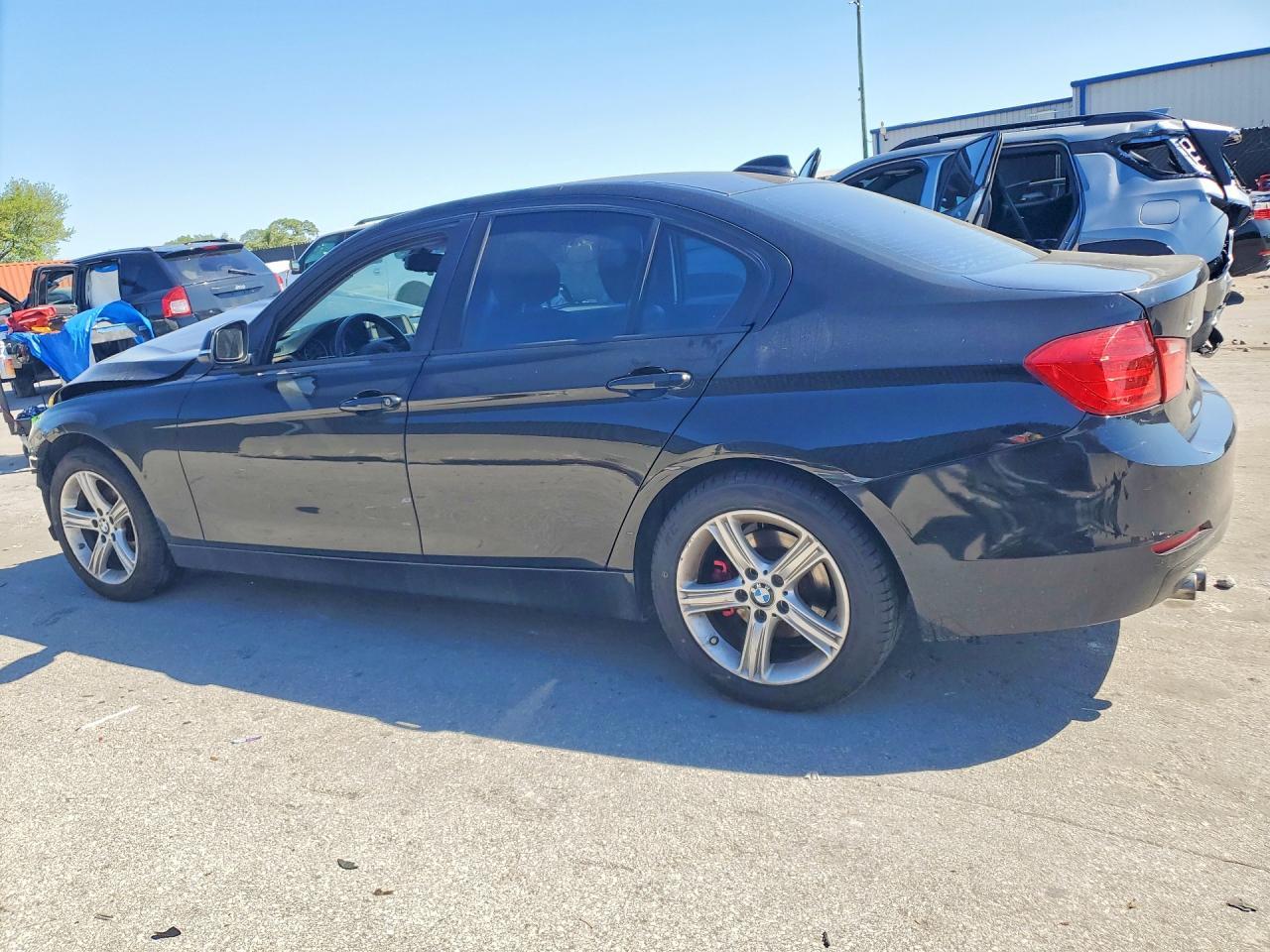 2014 BMW 328 Xi Sulev - Image 2