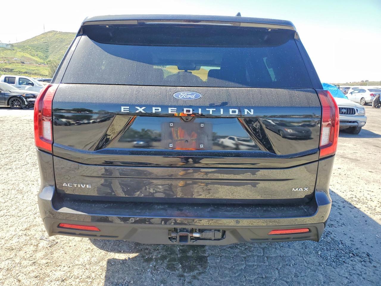 2025 Ford Expedition Max Active - Image 6